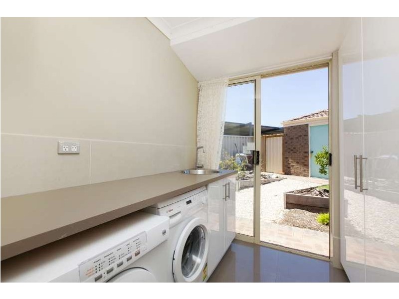 3B Curlew Way, Yangebup WA 6164