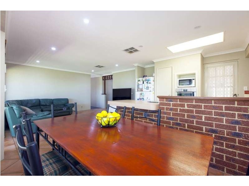 3B Curlew Way, Yangebup WA 6164