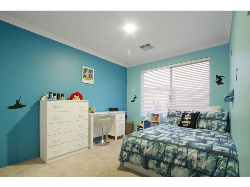 28 Frenchmans Crescent, Secret Harbour WA 6173