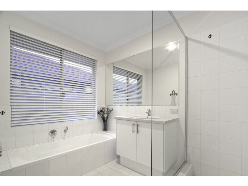 28 Frenchmans Crescent, Secret Harbour WA 6173