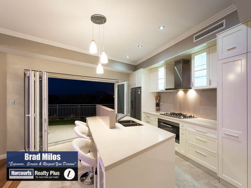 34 Arabella Loop, North Coogee WA 6163