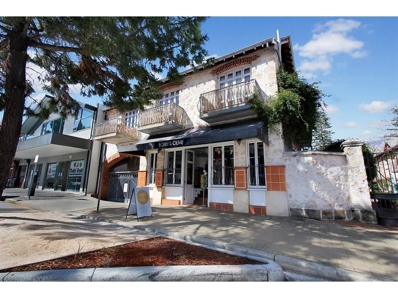 1/17 Essex Street, Fremantle WA 6160