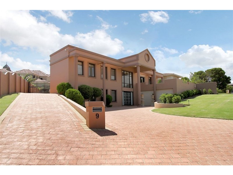 9 Vlaming Rise, Coogee WA 6166