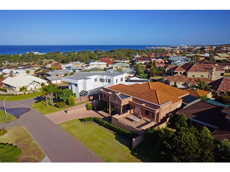 9 Vlaming Rise, Coogee WA 6166