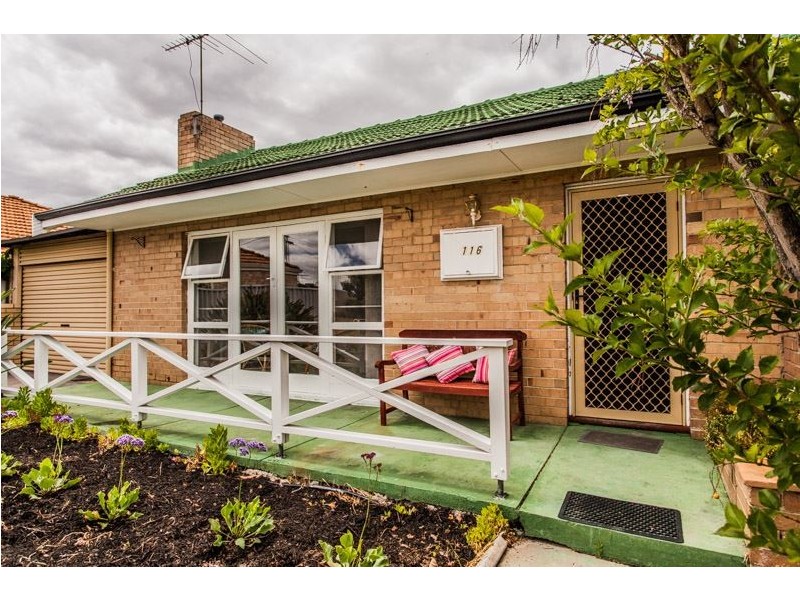 116 Kitchener Road, Alfred Cove WA 6154