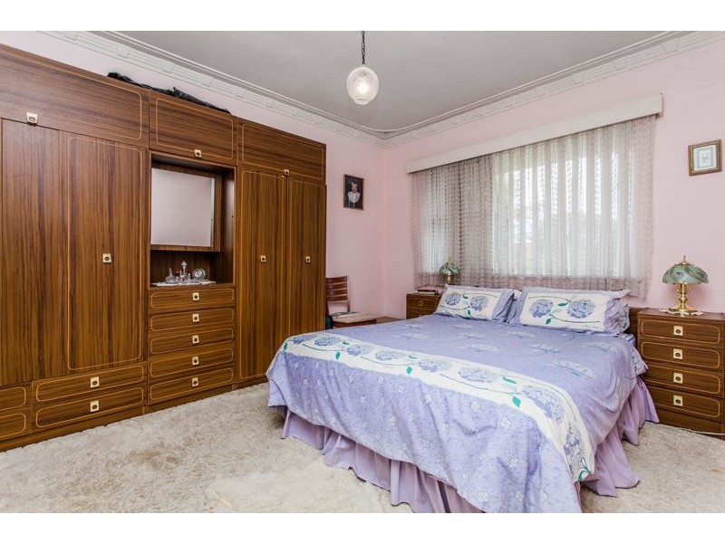 116 Kitchener Road, Alfred Cove WA 6154