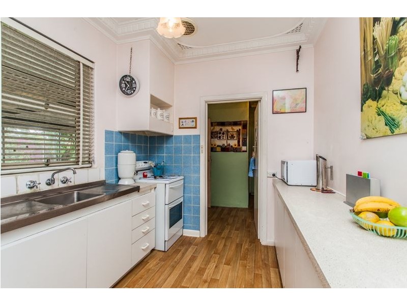 116 Kitchener Road, Alfred Cove WA 6154