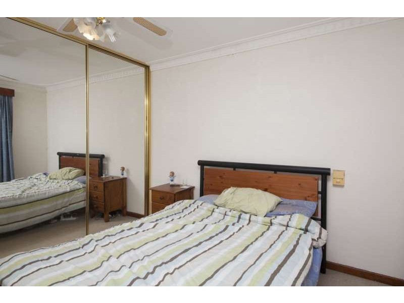 1 Pilgrim Way, Hamilton Hill WA 6163