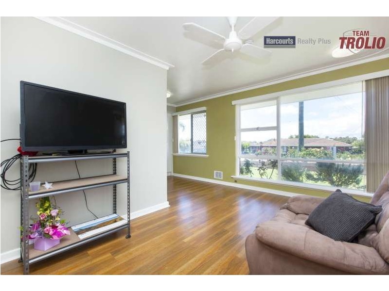 9a Fitzwater Way, Spearwood WA 6163
