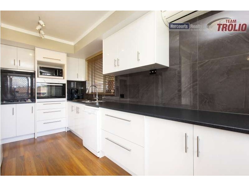 9a Fitzwater Way, Spearwood WA 6163