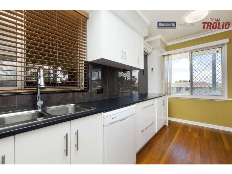 9a Fitzwater Way, Spearwood WA 6163