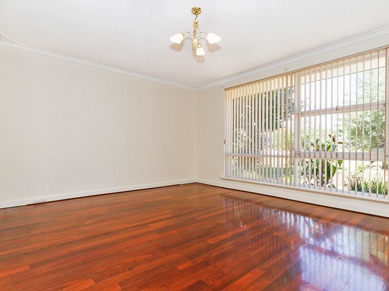 17b Sawle Rd, Hamilton Hill WA 6163