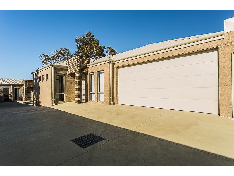 2/26 Scales Way, Spearwood WA 6163