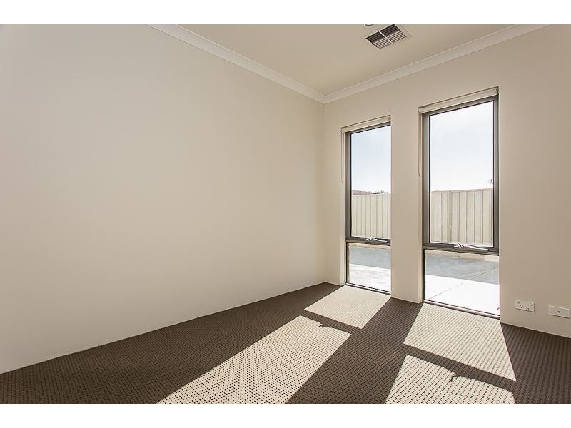 2/26 Scales Way, Spearwood WA 6163