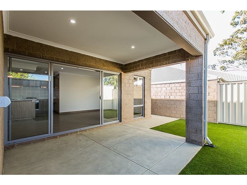 2/26 Scales Way, Spearwood WA 6163