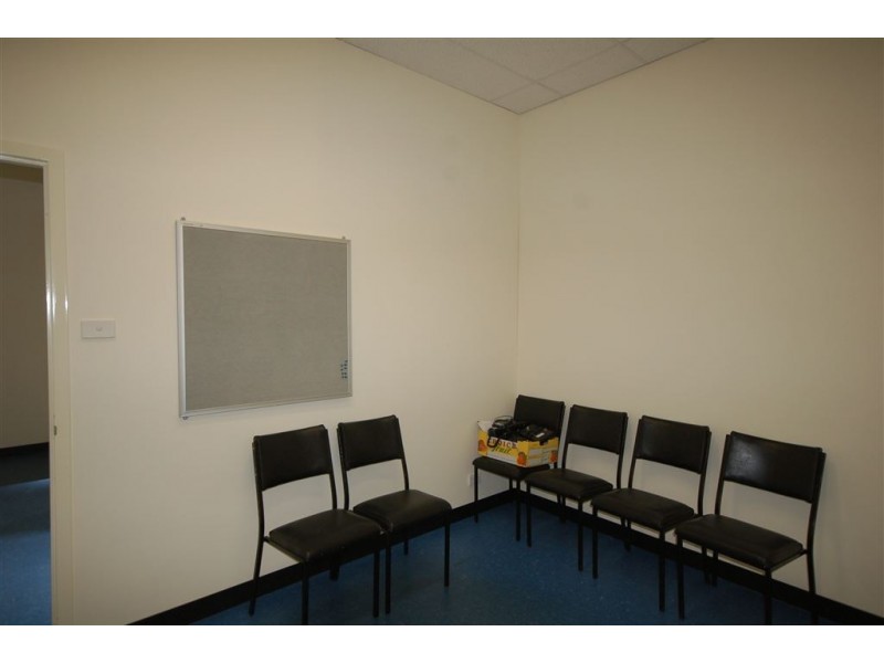 9/752 North Lake Road, South Lake WA 6164