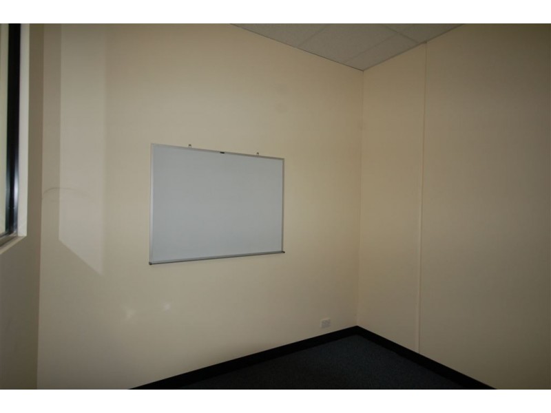 9/752 North Lake Road, South Lake WA 6164