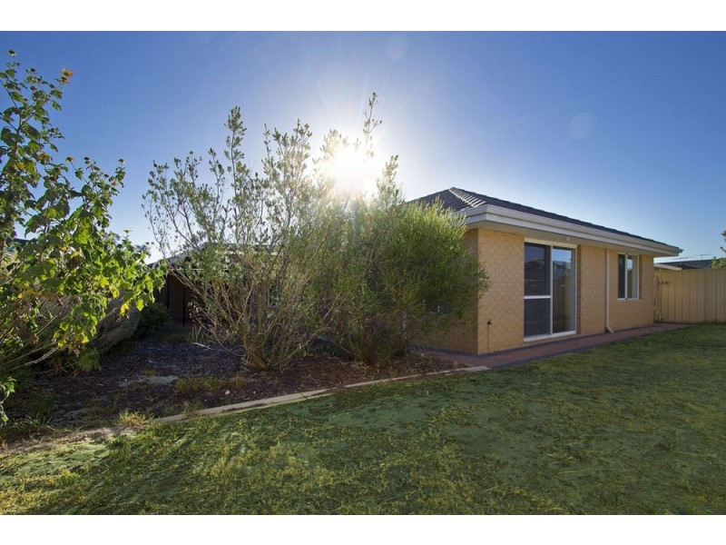 35 Araluen Crescent, Bertram WA 6167