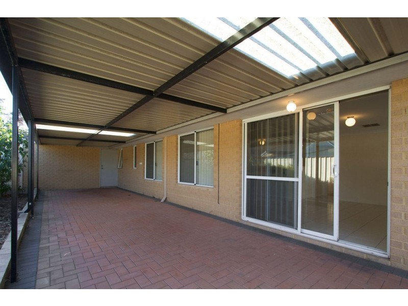 35 Araluen Crescent, Bertram WA 6167