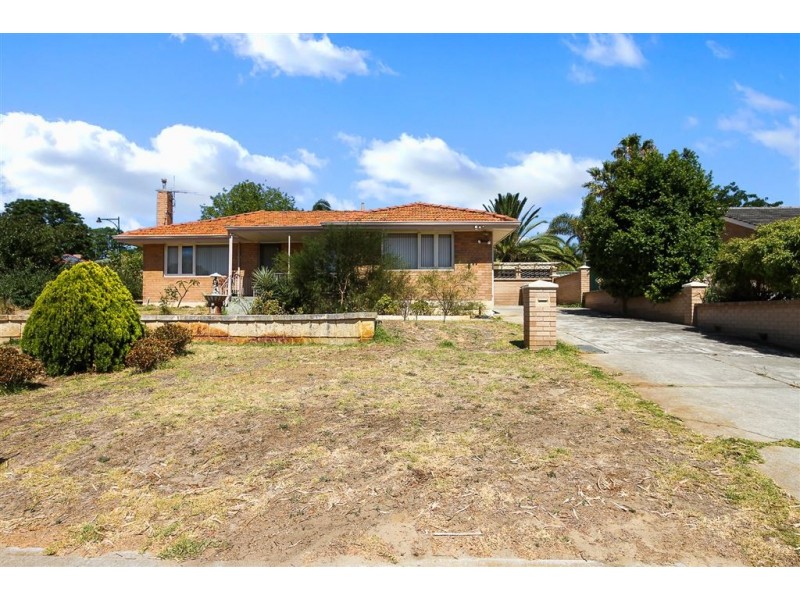 17 Doherty Road, Coolbellup WA 6163