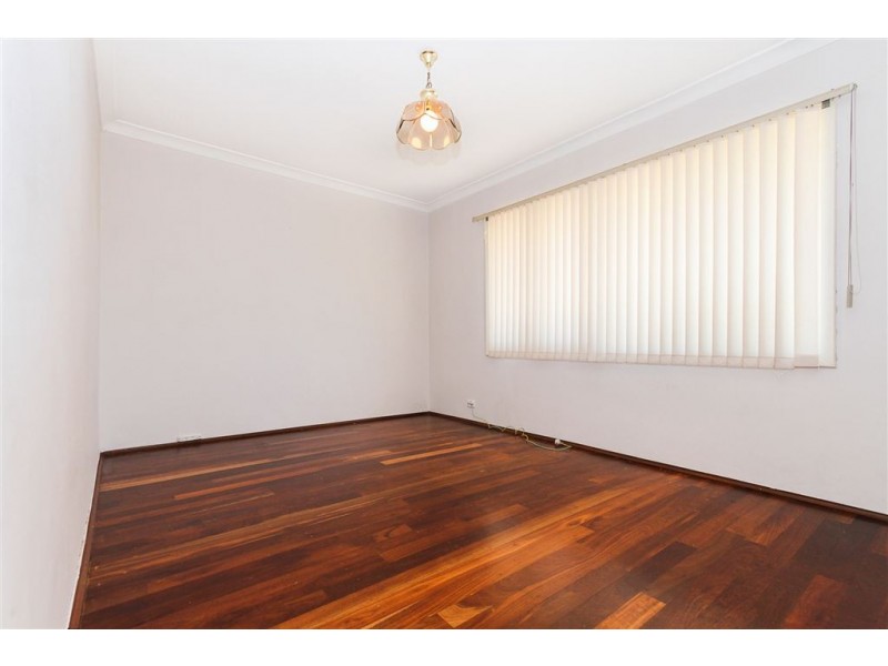 17 Doherty Road, Coolbellup WA 6163