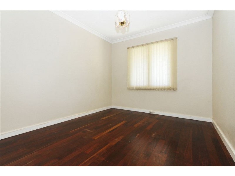 17 Doherty Road, Coolbellup WA 6163