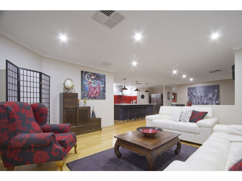 4 Crockett Way, Success WA 6164