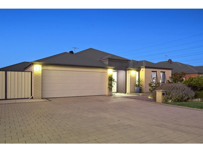 4 Crockett Way, Success WA 6164