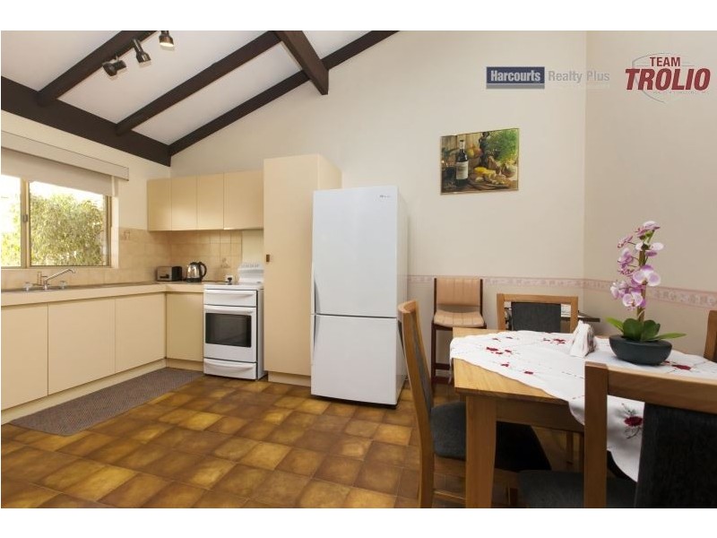 9/4 Edeline Street, Spearwood WA 6163