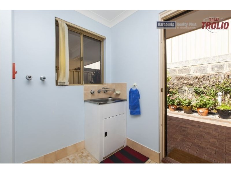 9/4 Edeline Street, Spearwood WA 6163