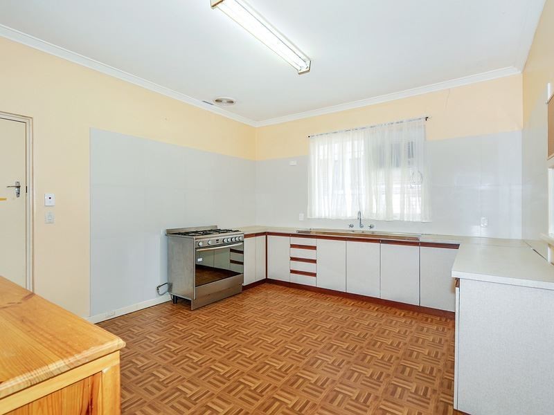 34 O’Connell Street, Hamilton Hill WA 6163