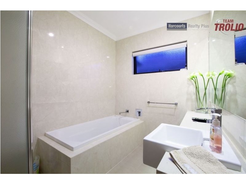 10A England Street, Hamilton Hill WA 6163