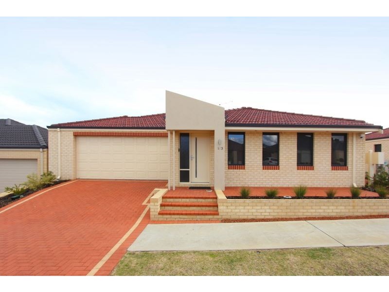 1/3 Minori Gardens, Yangebup WA 6164