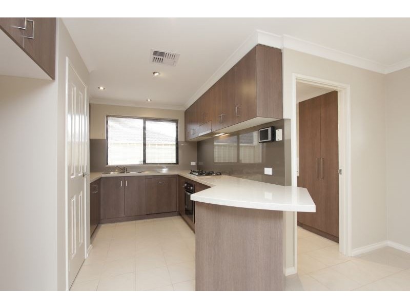 1/3 Minori Gardens, Yangebup WA 6164
