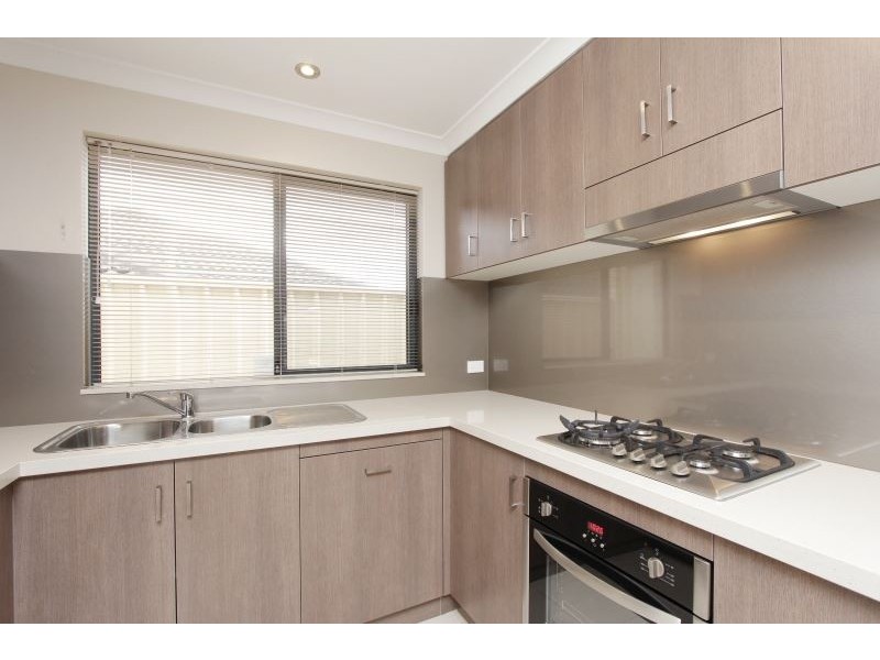 1/3 Minori Gardens, Yangebup WA 6164