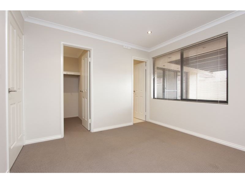 1/3 Minori Gardens, Yangebup WA 6164