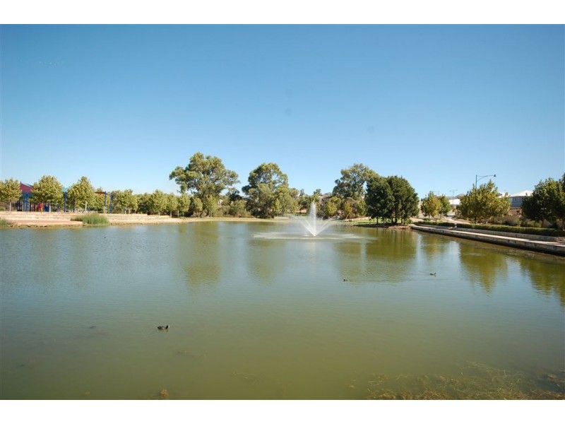 842 Lakefront Avenue, Beeliar WA 6164