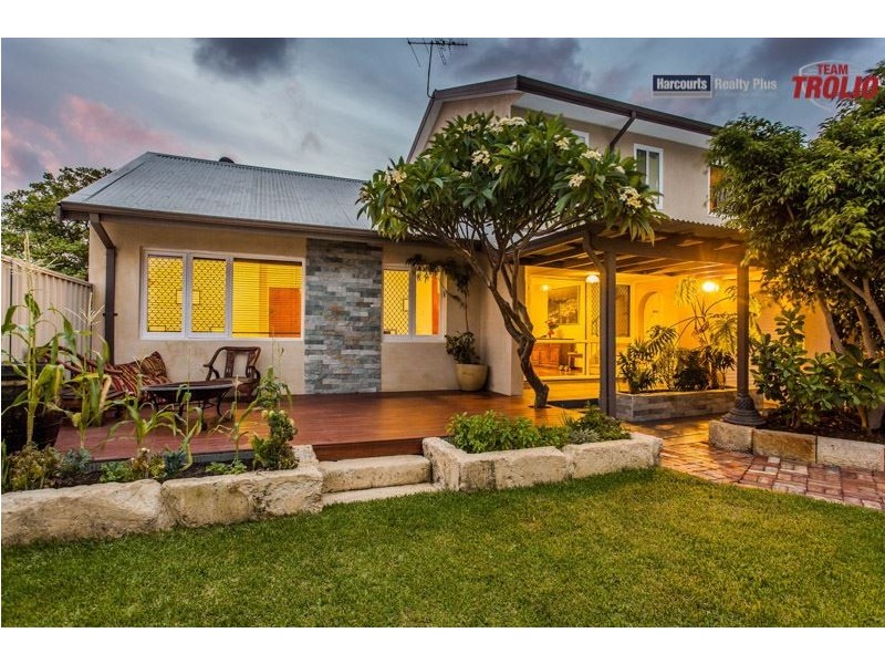 13 Schofield Street, Hamilton Hill WA 6163