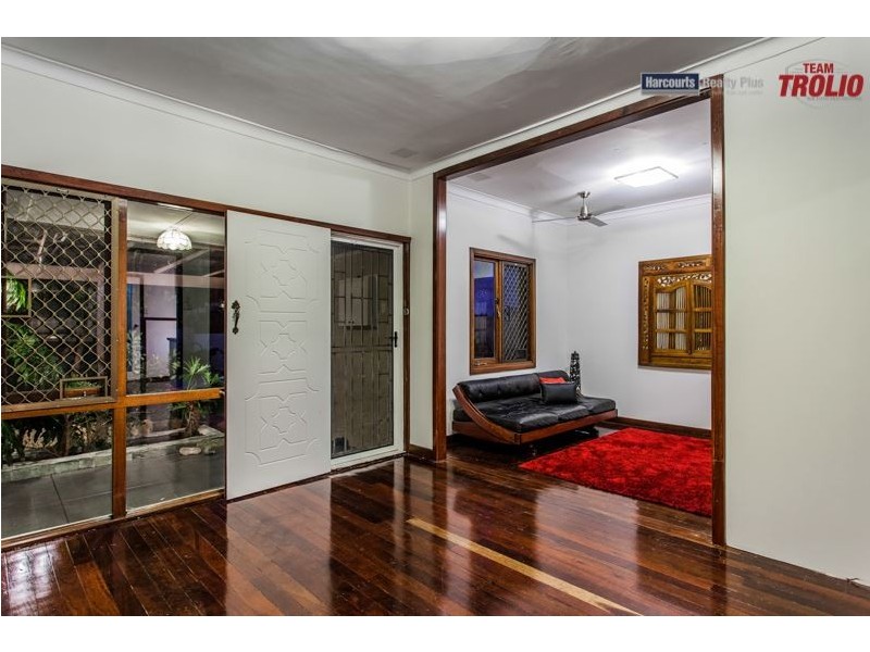 13 Schofield Street, Hamilton Hill WA 6163