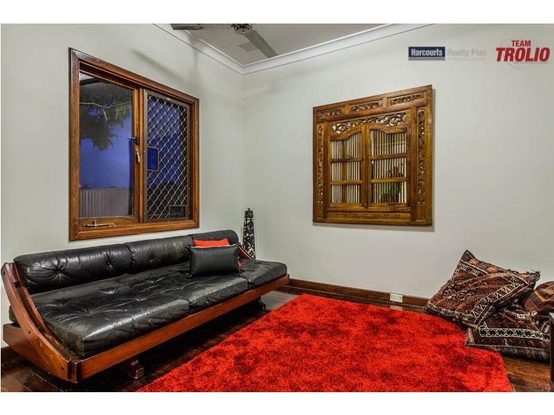 13 Schofield Street, Hamilton Hill WA 6163