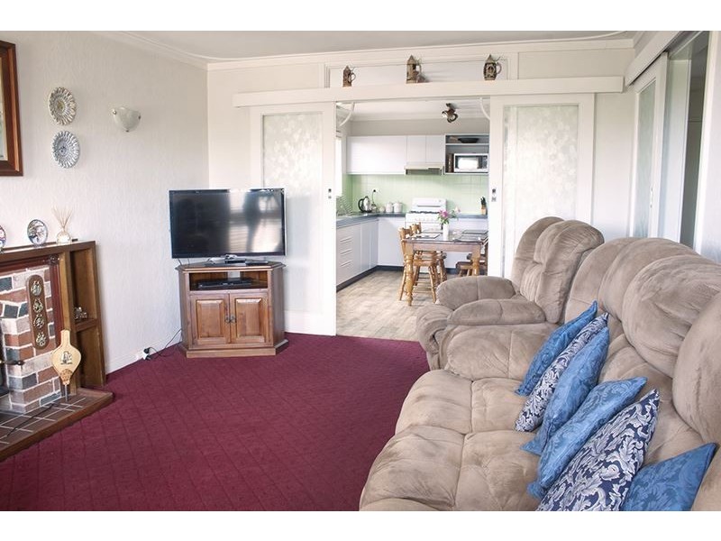 17 Dowling Street, Orelia WA 6167