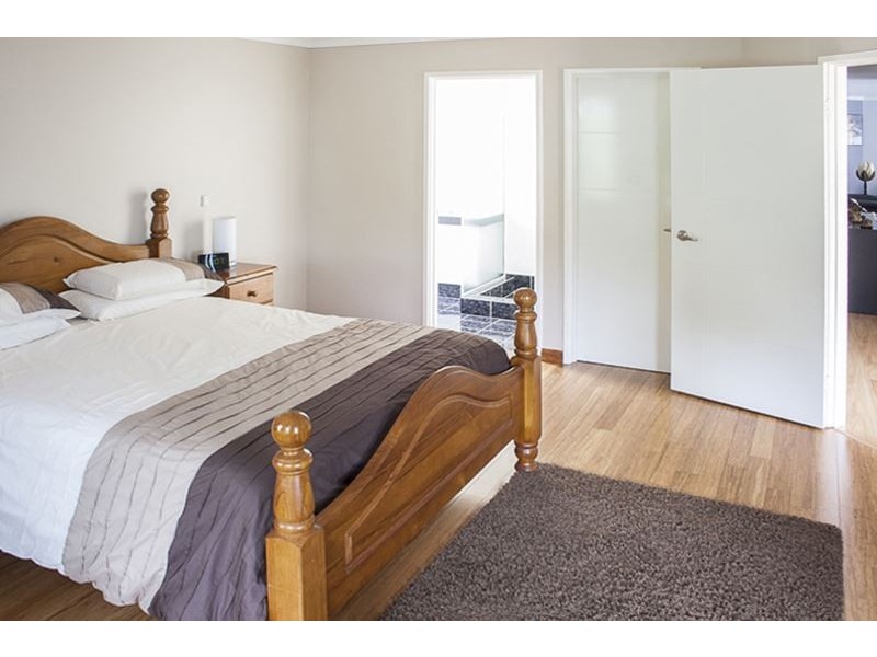 22 Rutherford Square, Orelia WA 6167