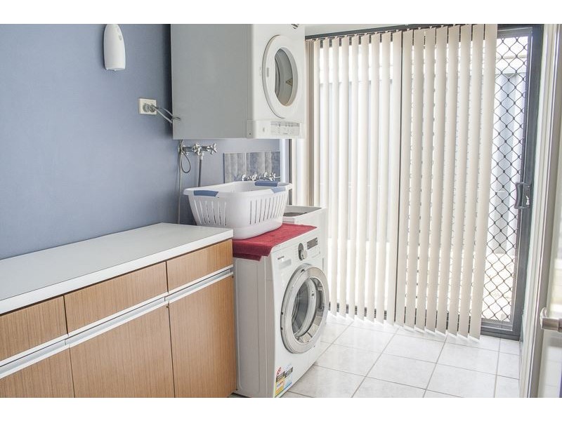 22 Rutherford Square, Orelia WA 6167