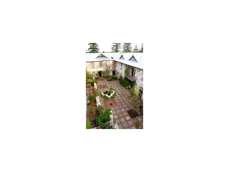 3/17 Essex Street, Fremantle WA 6160