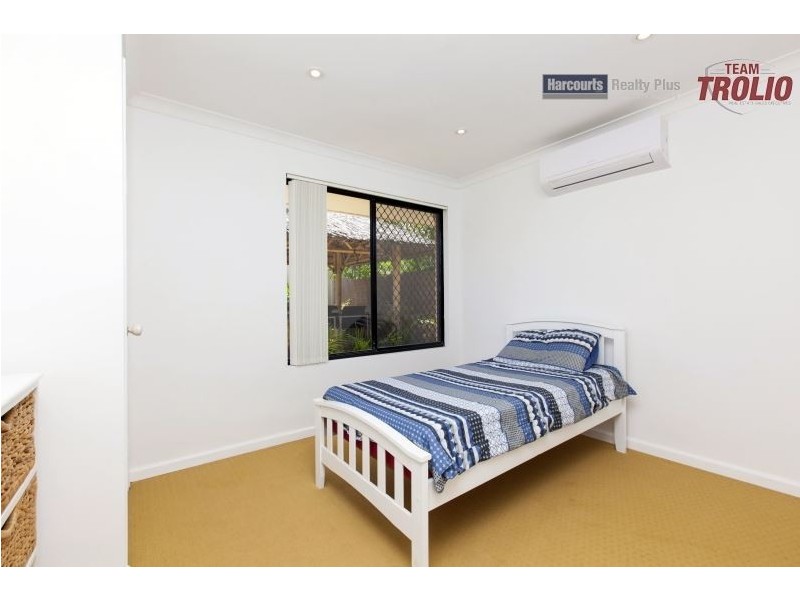 12 Bilcich Gardens, Spearwood WA 6163