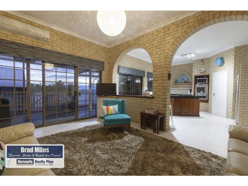 20 Chesterton Street, Spearwood WA 6163