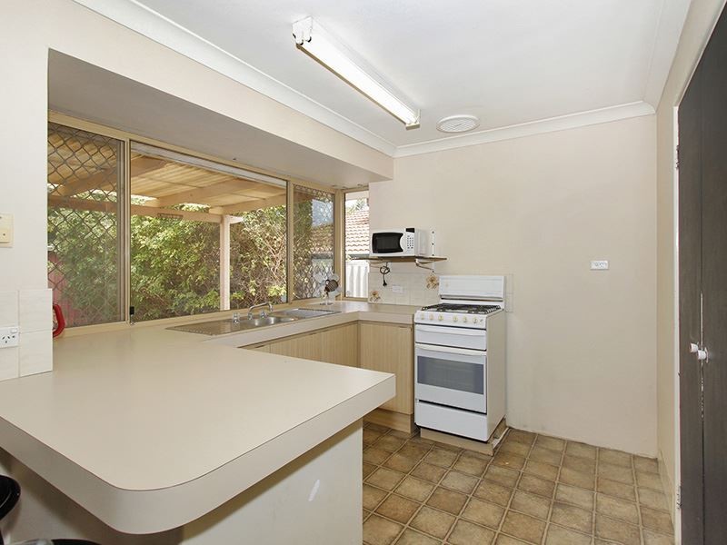 21 Angus Avenue, Spearwood WA 6163