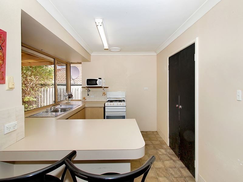 21 Angus Avenue, Spearwood WA 6163