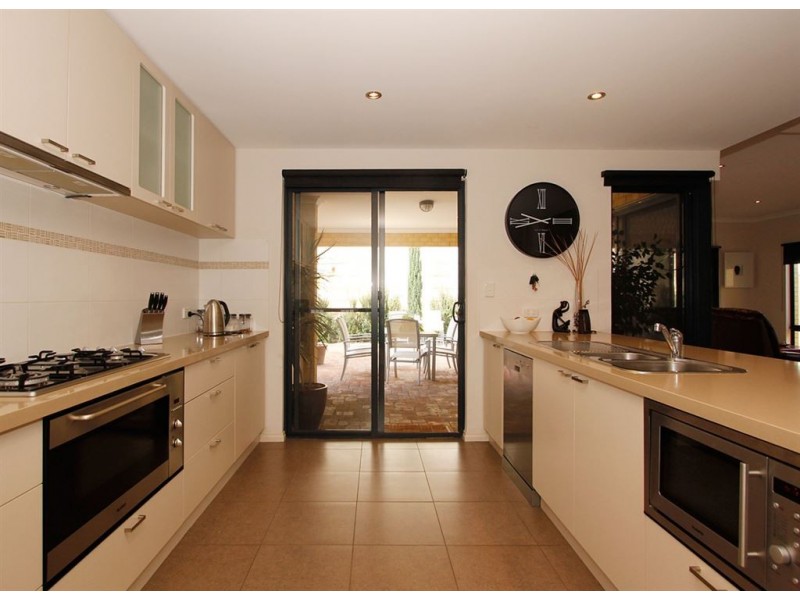 21 Seascape View, Yangebup WA 6164