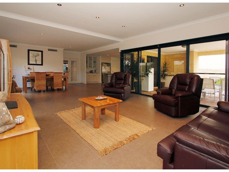 21 Seascape View, Yangebup WA 6164